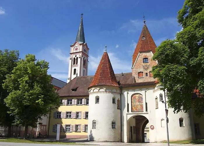 Zum Loewen فندق Weißenhorn